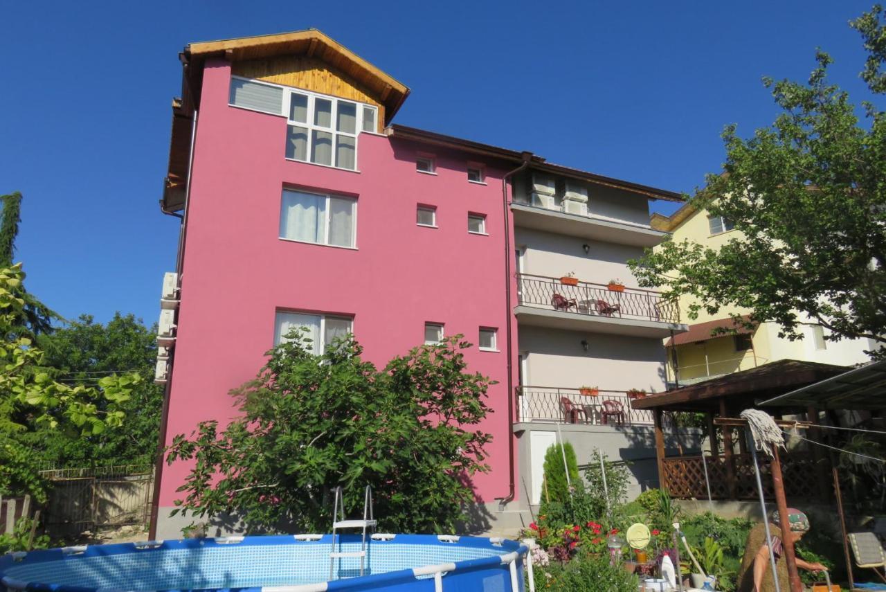 Guest House 51 كرانيفو المظهر الخارجي الصورة