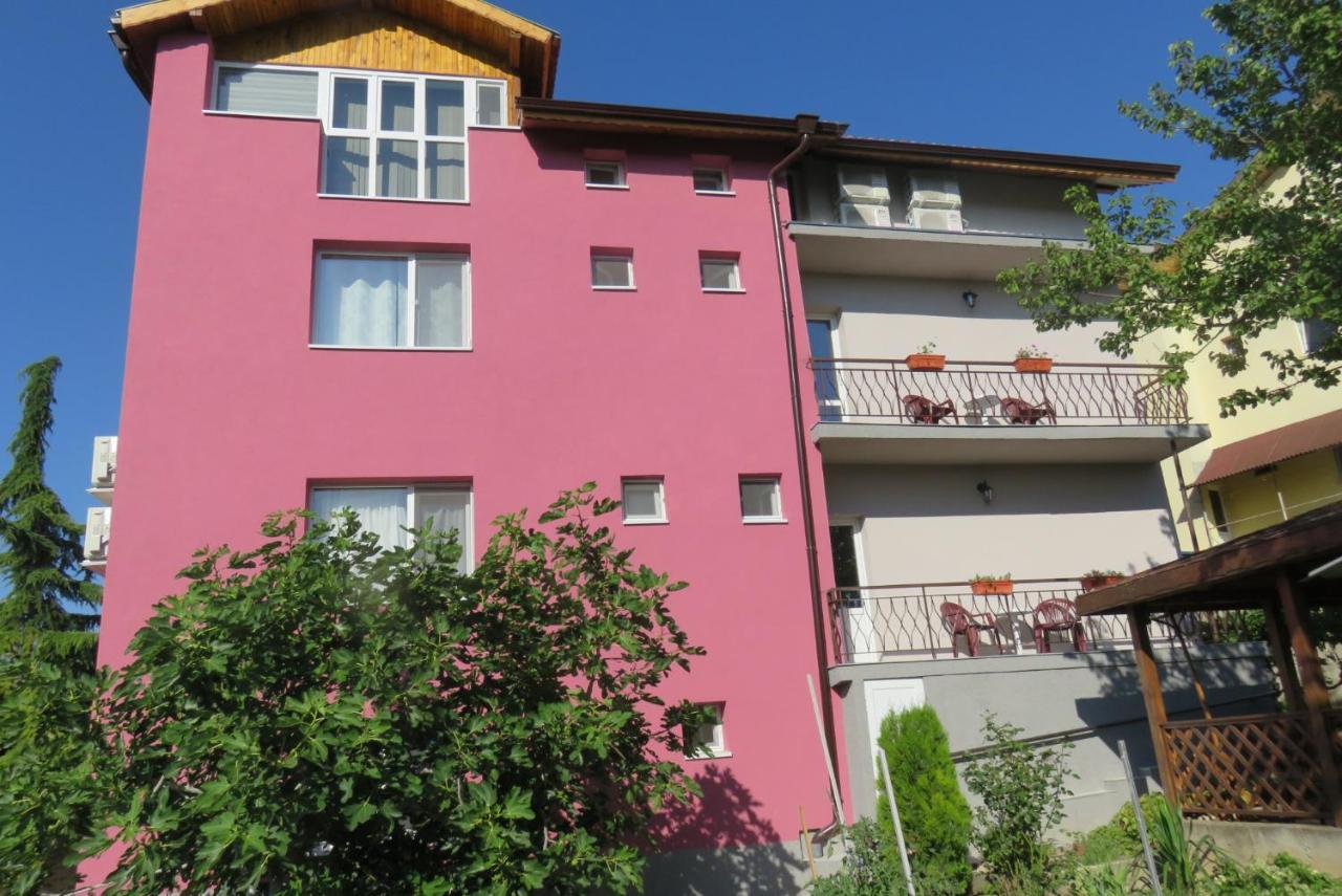 Guest House 51 كرانيفو المظهر الخارجي الصورة