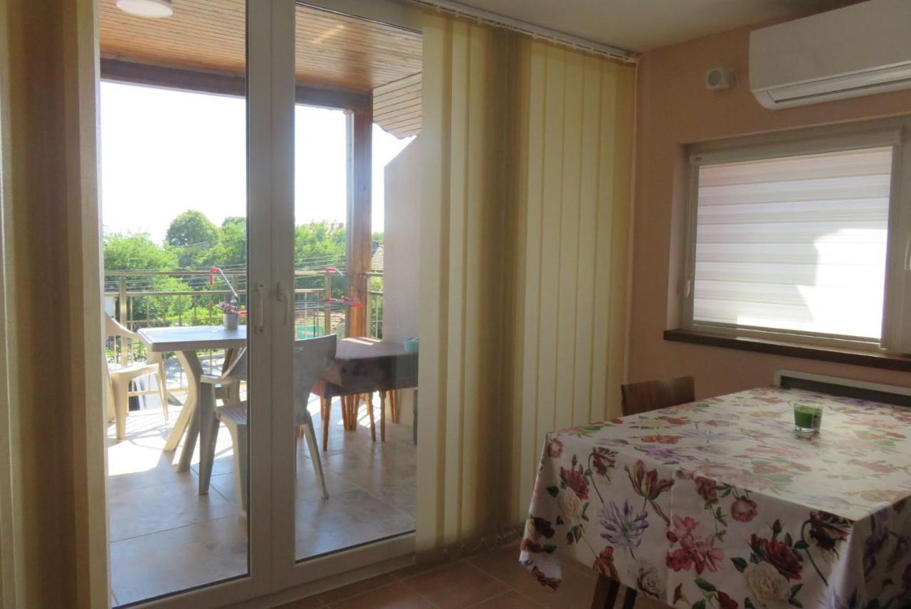 Guest House 51 كرانيفو المظهر الخارجي الصورة