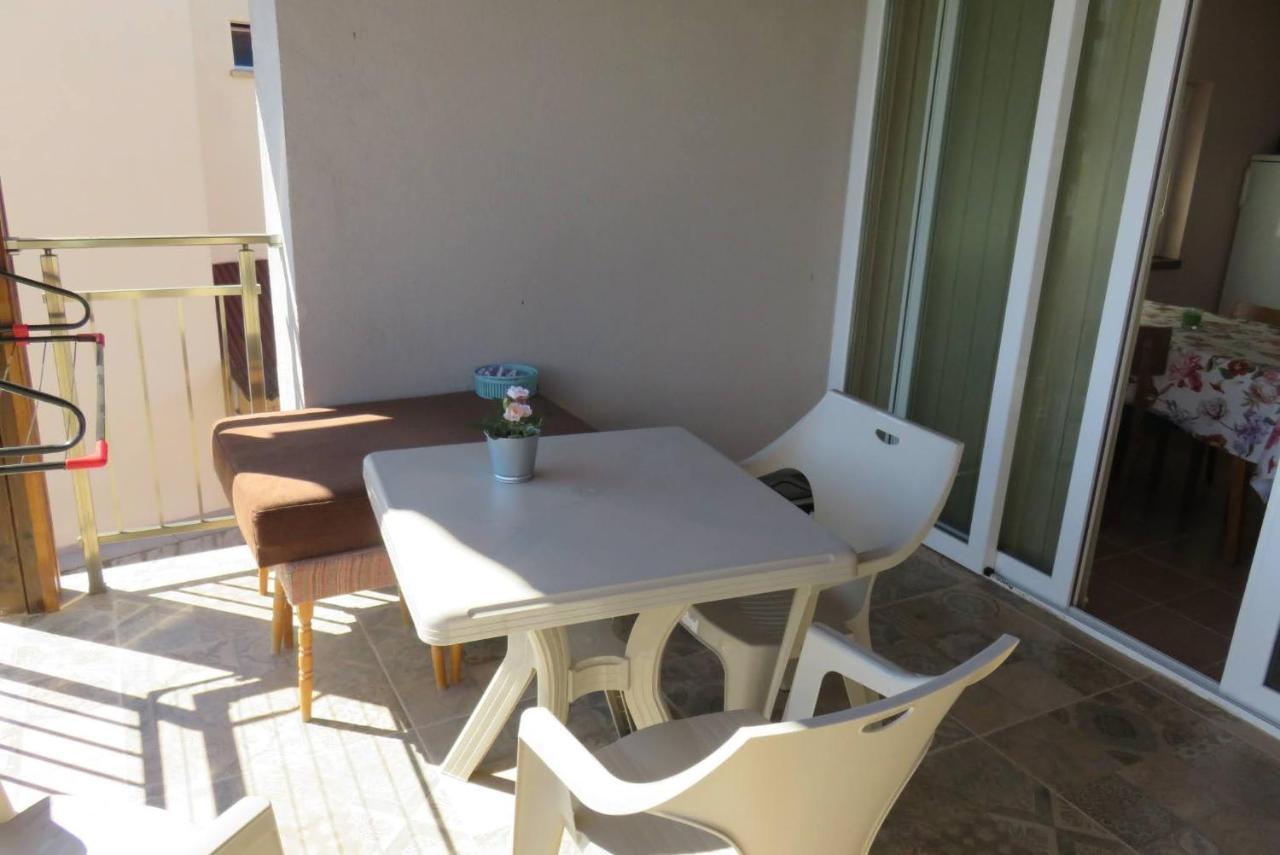 Guest House 51 كرانيفو المظهر الخارجي الصورة