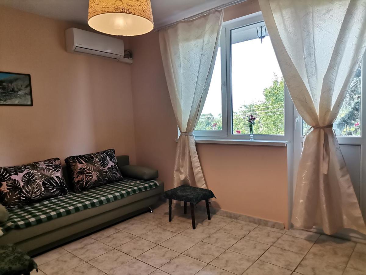 Guest House 51 كرانيفو المظهر الخارجي الصورة