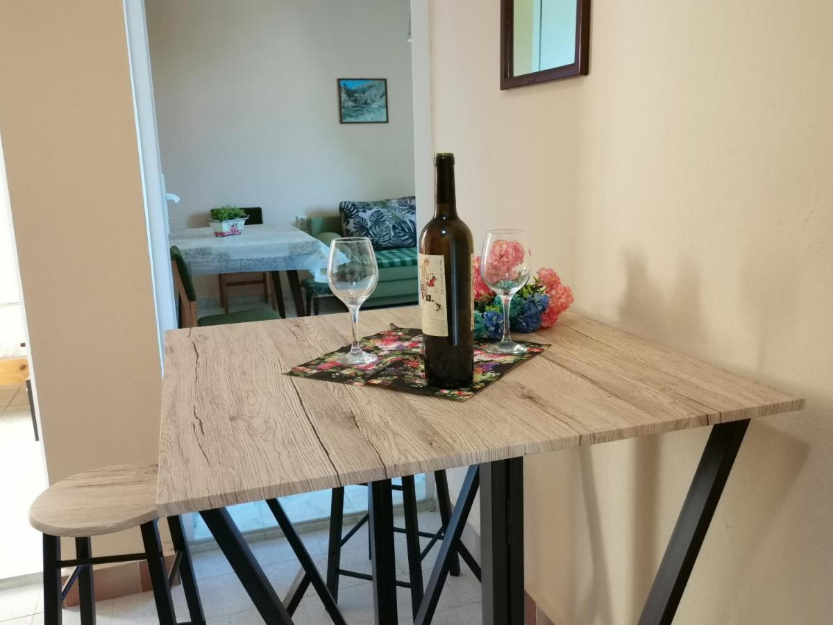 Guest House 51 كرانيفو المظهر الخارجي الصورة