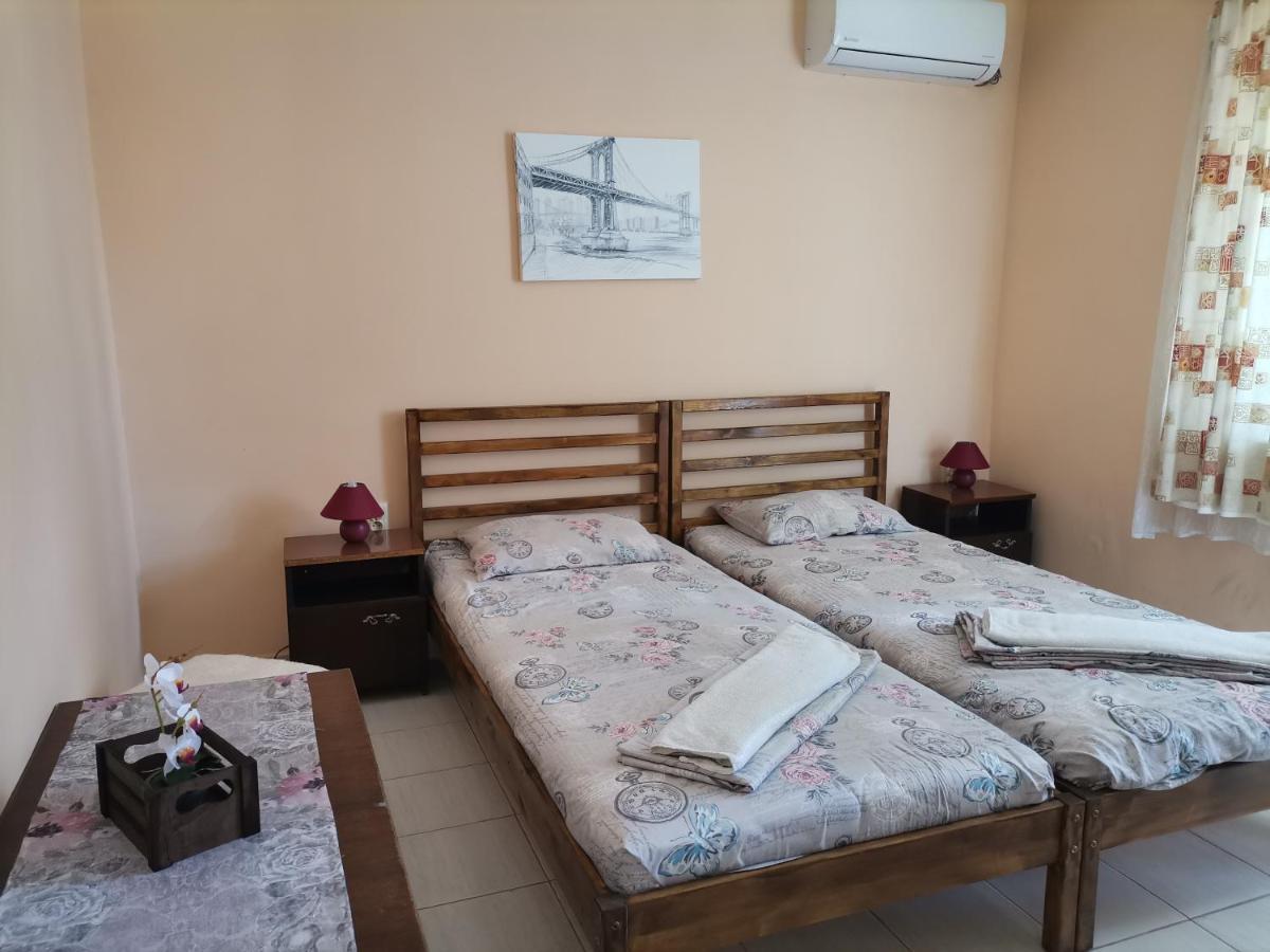 Guest House 51 كرانيفو المظهر الخارجي الصورة