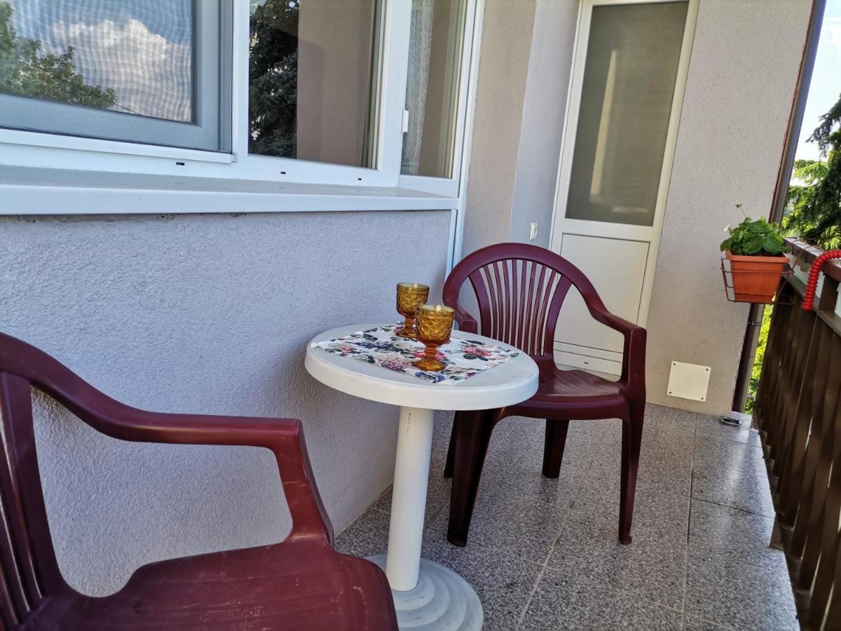 Guest House 51 كرانيفو المظهر الخارجي الصورة