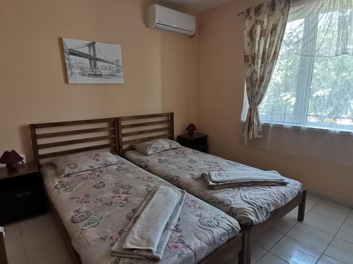 Guest House 51 كرانيفو المظهر الخارجي الصورة