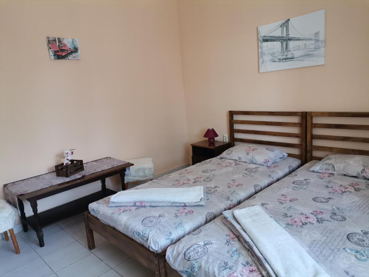 Guest House 51 كرانيفو المظهر الخارجي الصورة
