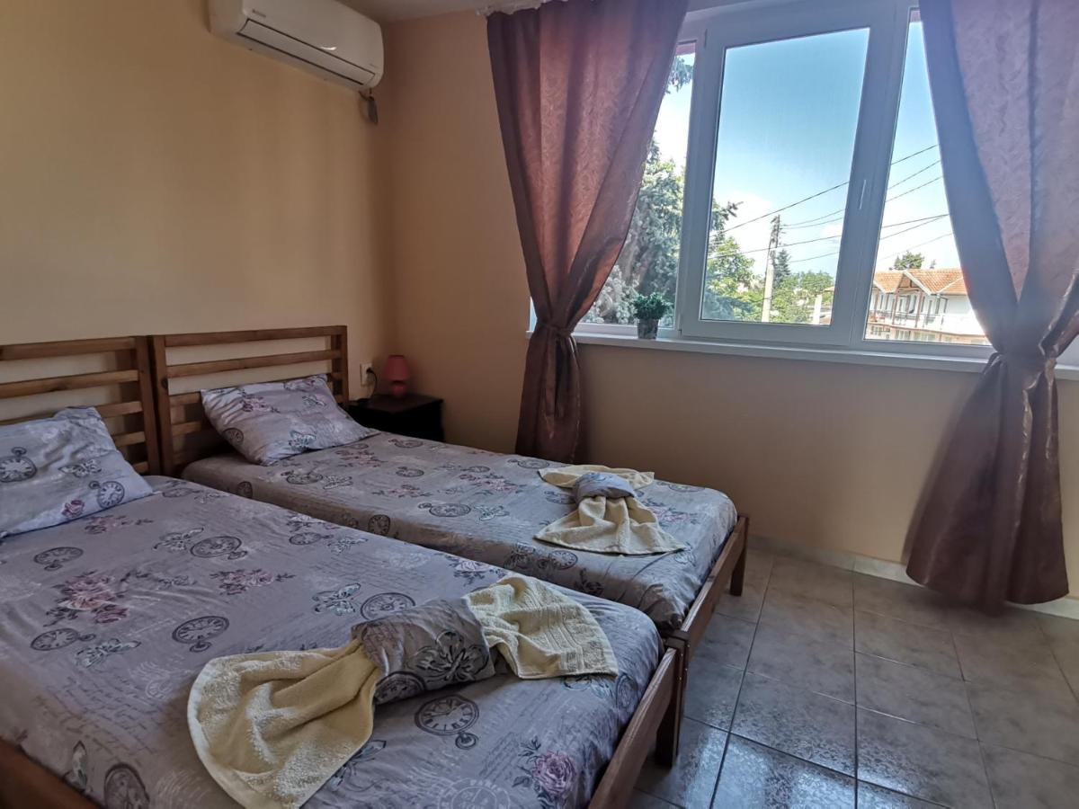 Guest House 51 كرانيفو المظهر الخارجي الصورة