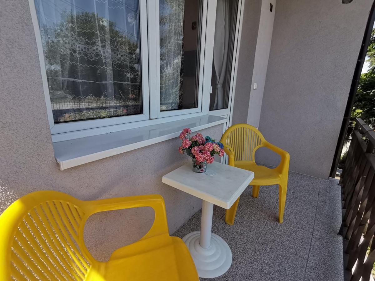 Guest House 51 كرانيفو المظهر الخارجي الصورة