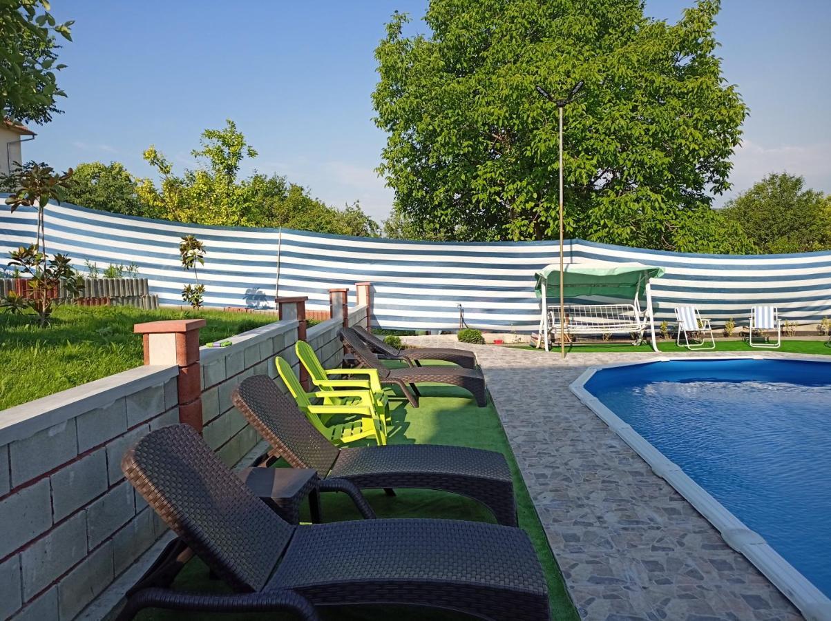 Guest House 51 كرانيفو المظهر الخارجي الصورة