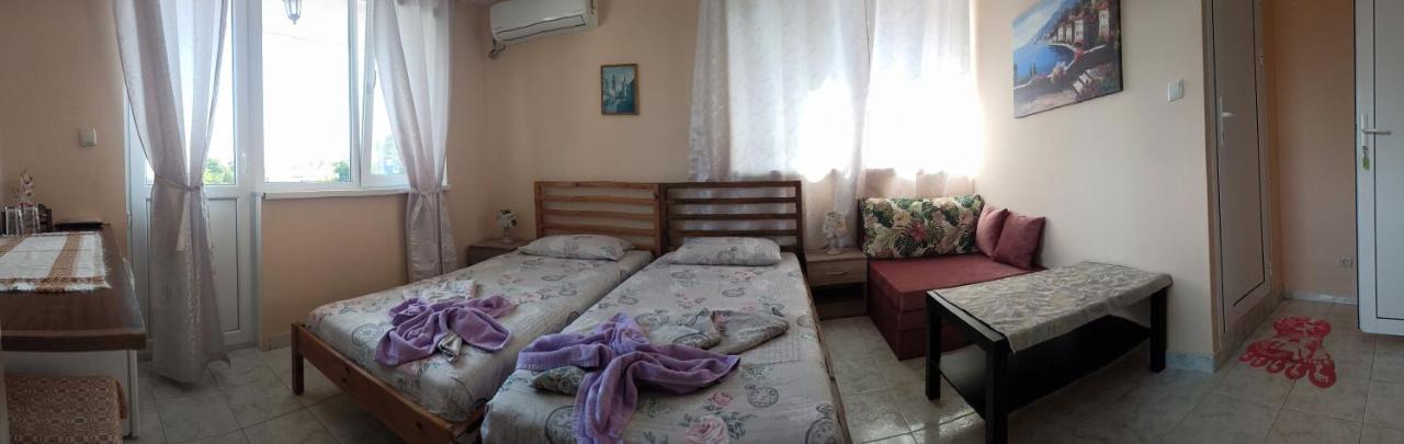 Guest House 51 كرانيفو المظهر الخارجي الصورة